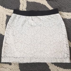 Forever 21 lace skirt